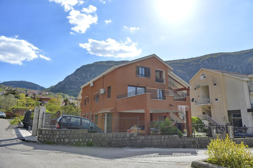 Apartment Damjan Kotor Eksteriør billede